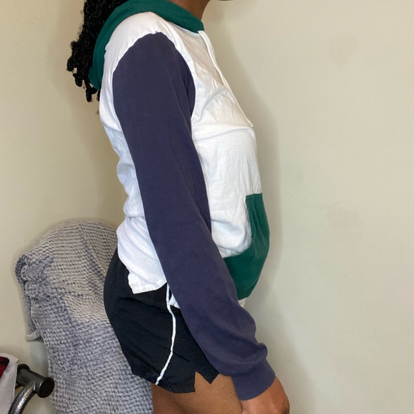 Blue, green and white shirt - Picture 2 of 5